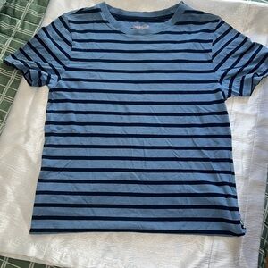SOLD ⚠️final sale ⚠️Stripes blue marine tee women size small